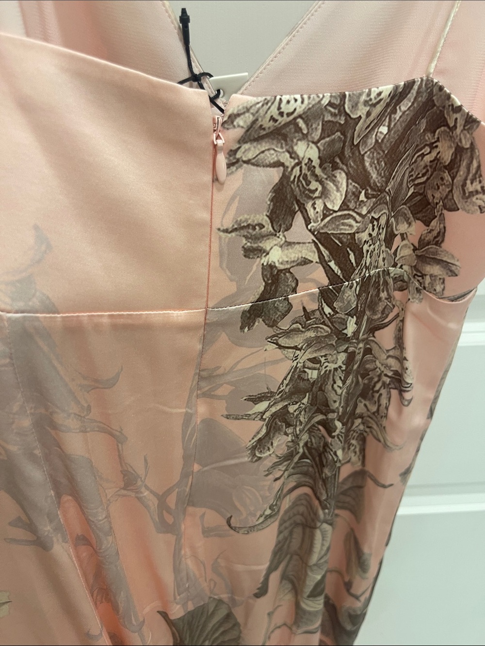 Alice + Olivia Maxi Dress - Picture 5 of 7